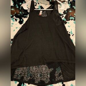 Black Lace Hem Women's Tank Top